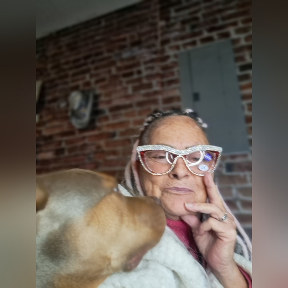 1:50 RED CAT EYE READING GLASSES - Picture 2 of 5